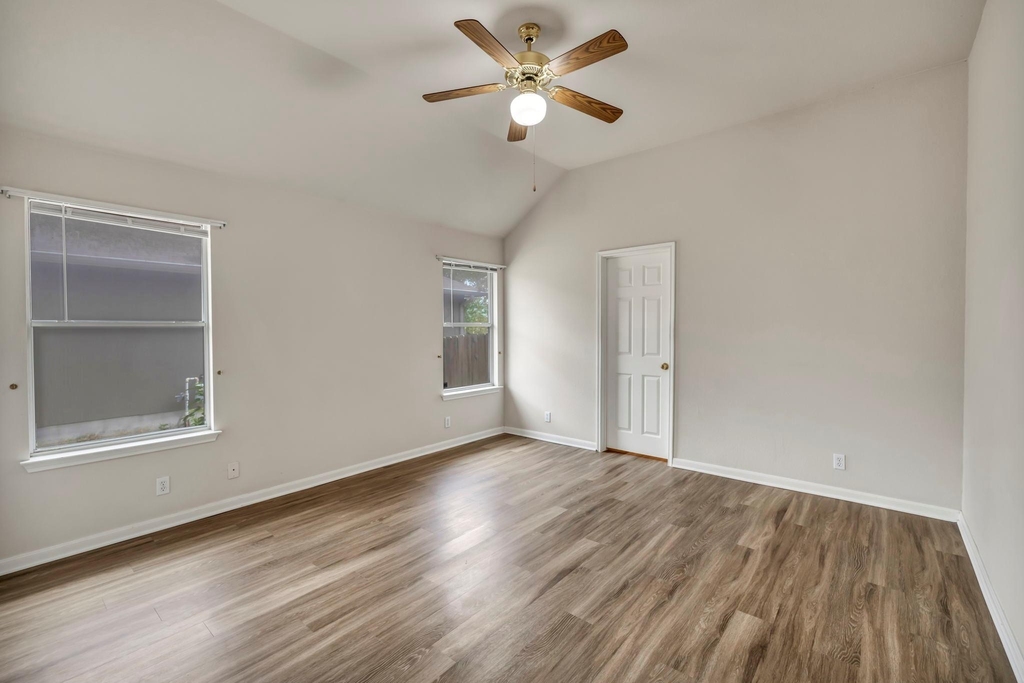 216 Meadowside Dr - Photo 30