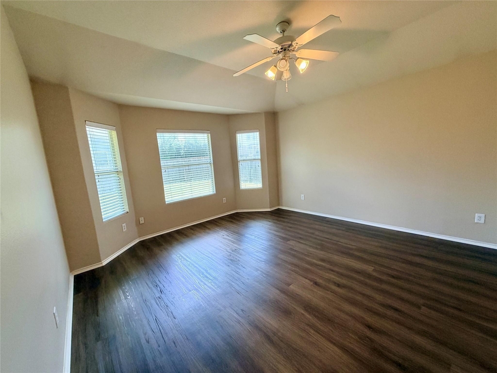 516 W South St - Photo 9
