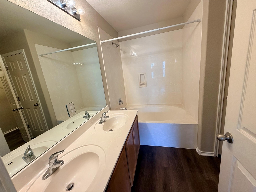 516 W South St - Photo 11