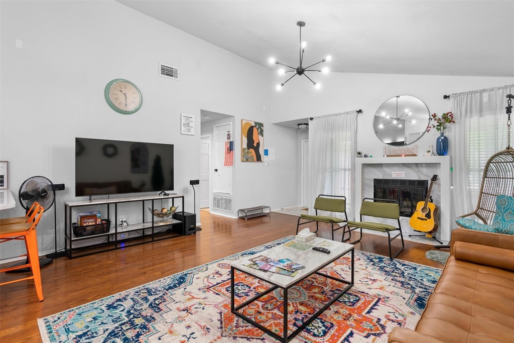 512 Edwards Dr - Photo 6