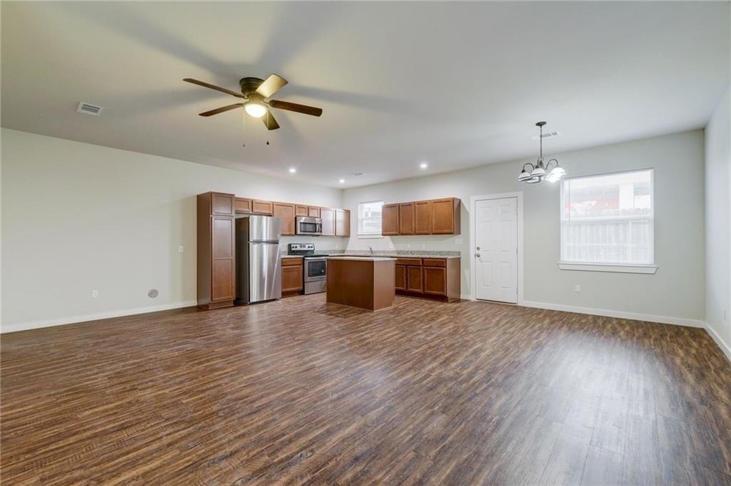 906 Quartz Ct - Photo 1