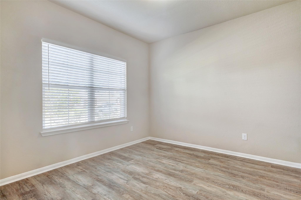 3207 Tilmon Ln - Photo 5