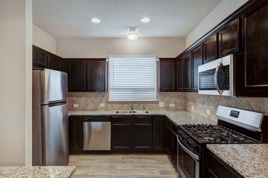 3207 Tilmon Ln - Photo 17