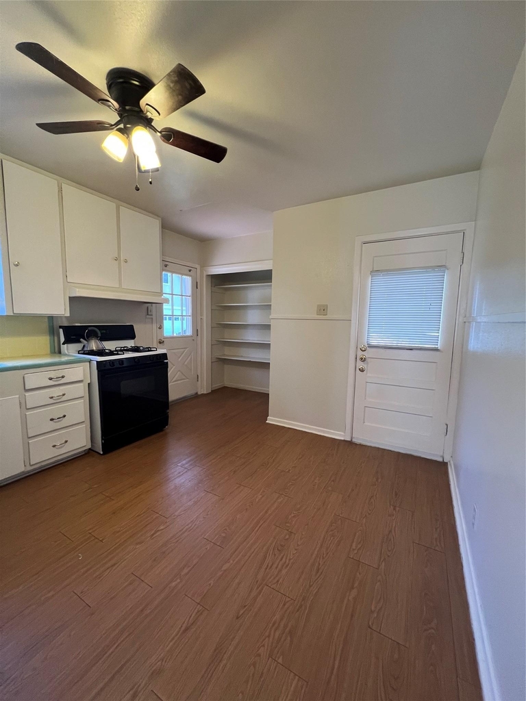 1007 E 38th St - Photo 5