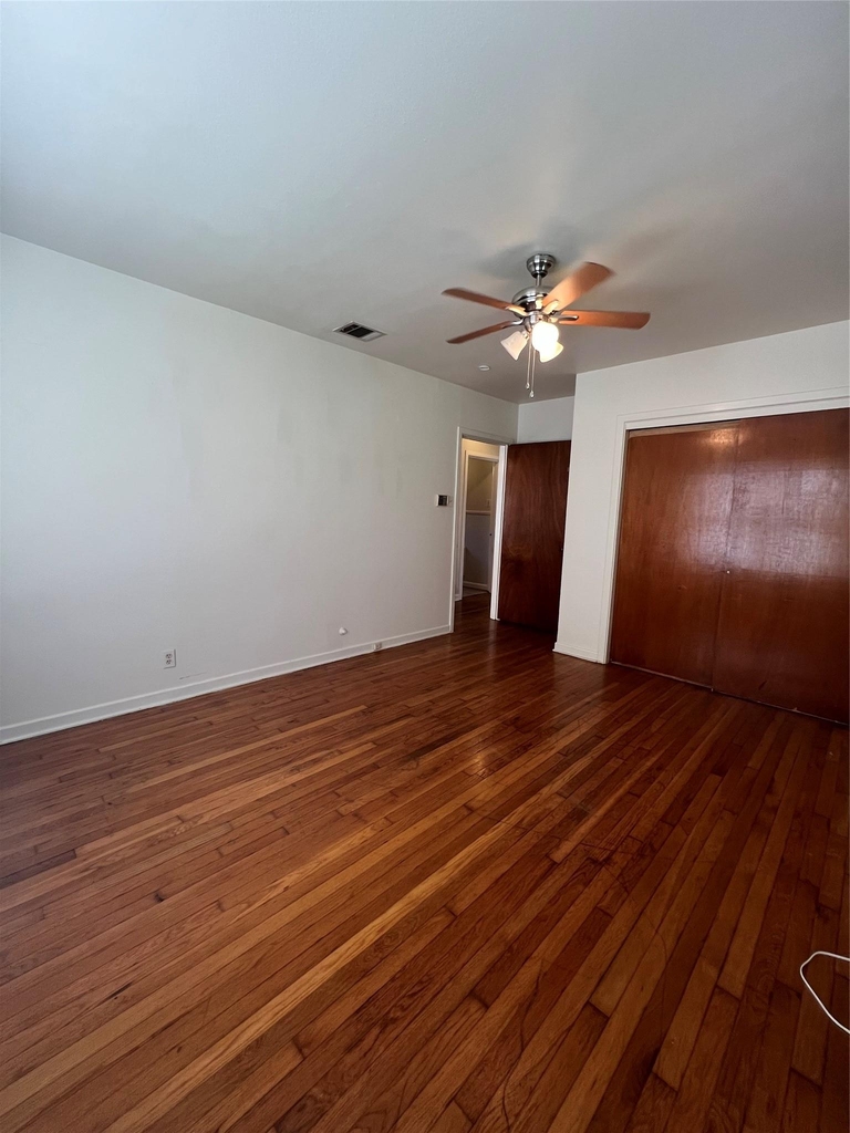 1007 E 38th St - Photo 14