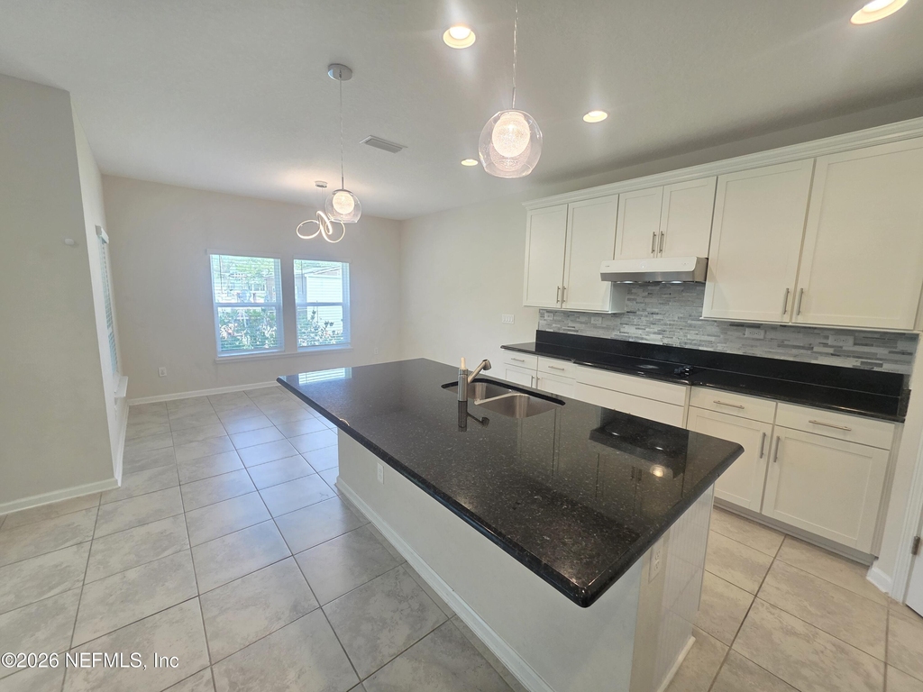 2122 Hawkeye Place - Photo 13