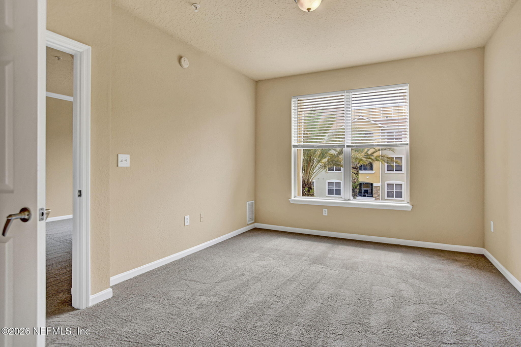8539 Gate Parkway - Photo 4