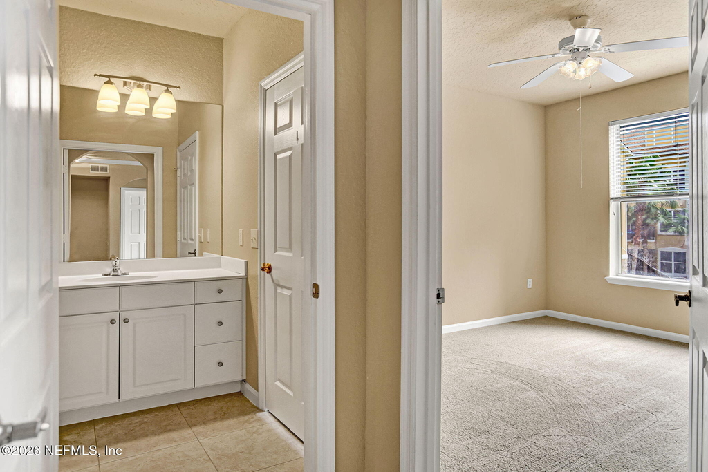 8539 Gate Parkway - Photo 8