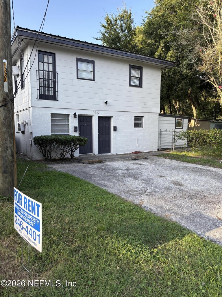 3552 College Street - Photo 0