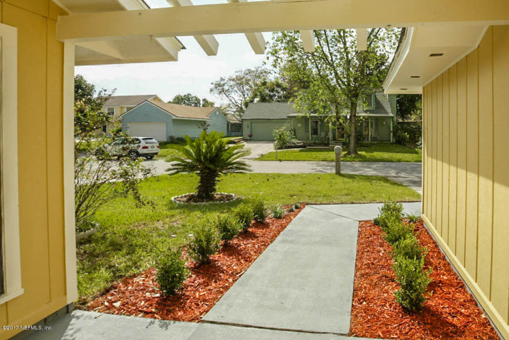 13009 Bent Pine Court E - Photo 0