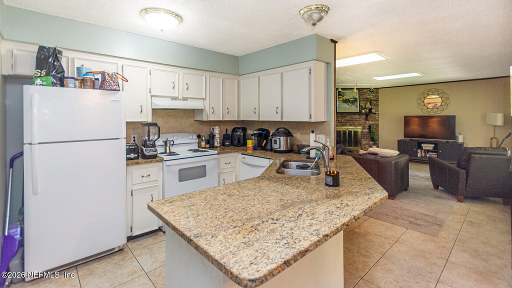 13009 Bent Pine Court E - Photo 8