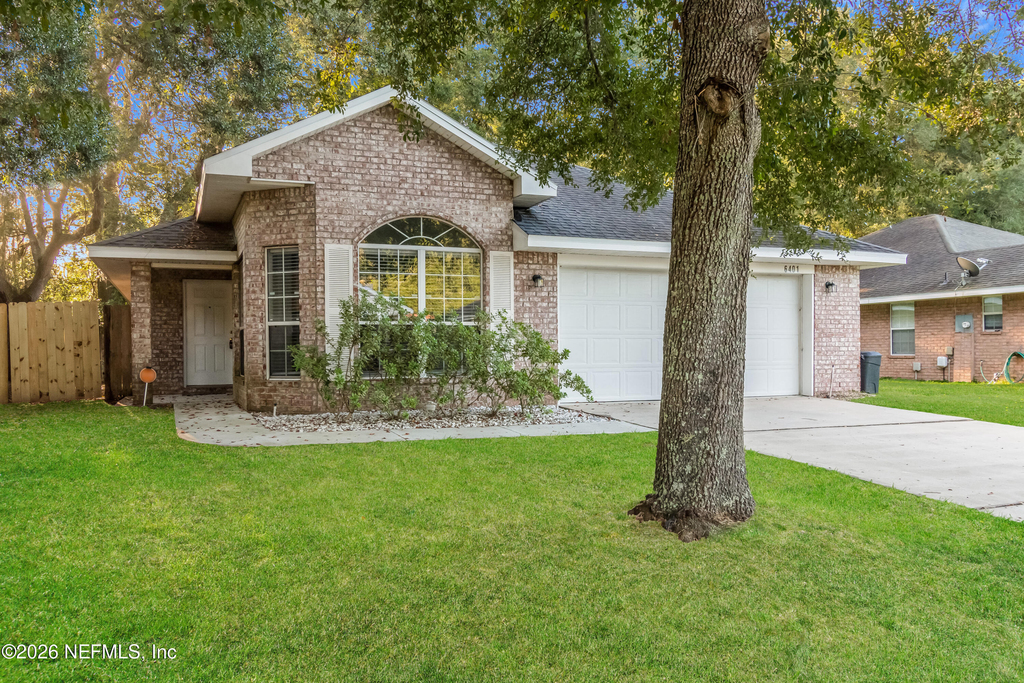 6401 Sarahs View Court - Photo 1
