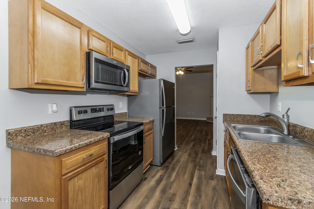 6401 Sarahs View Court - Photo 6