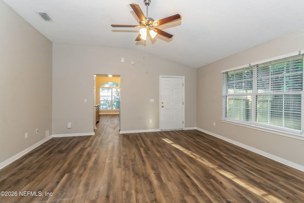 6401 Sarahs View Court - Photo 7
