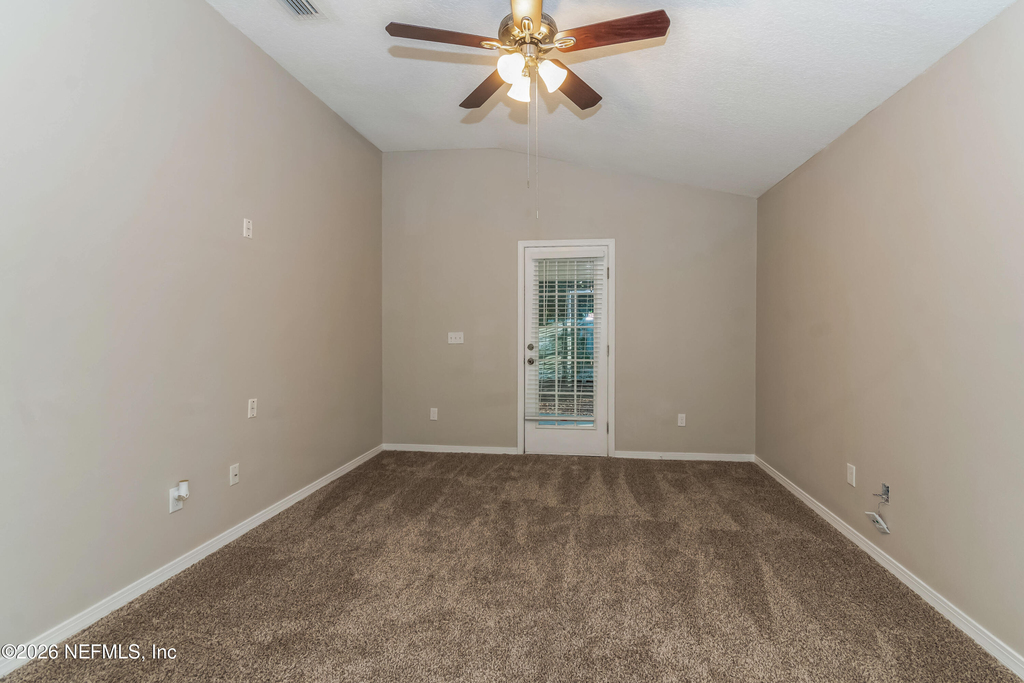 6401 Sarahs View Court - Photo 11