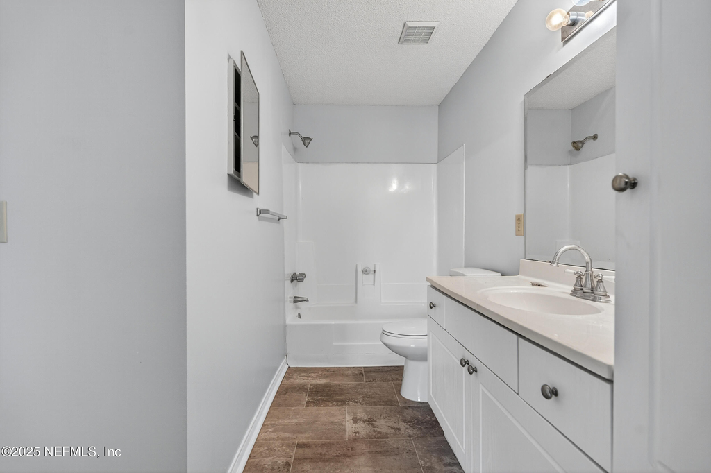 10200 Belle Rive Boulevard - Photo 17