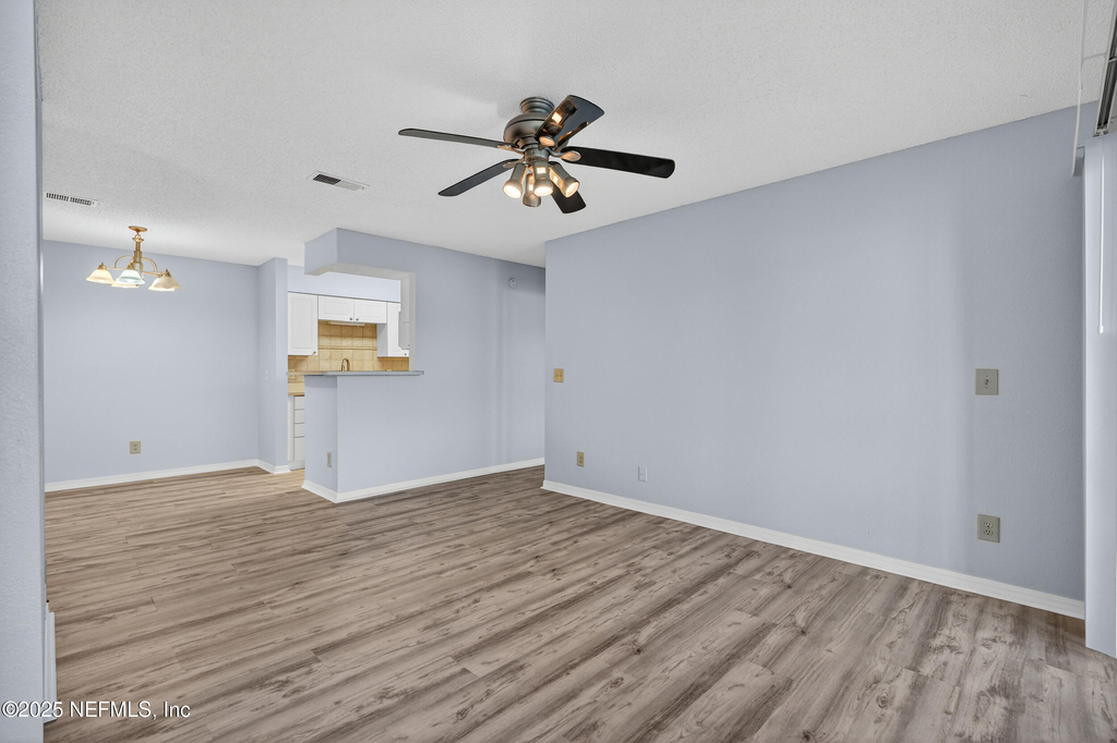 10200 Belle Rive Boulevard - Photo 6