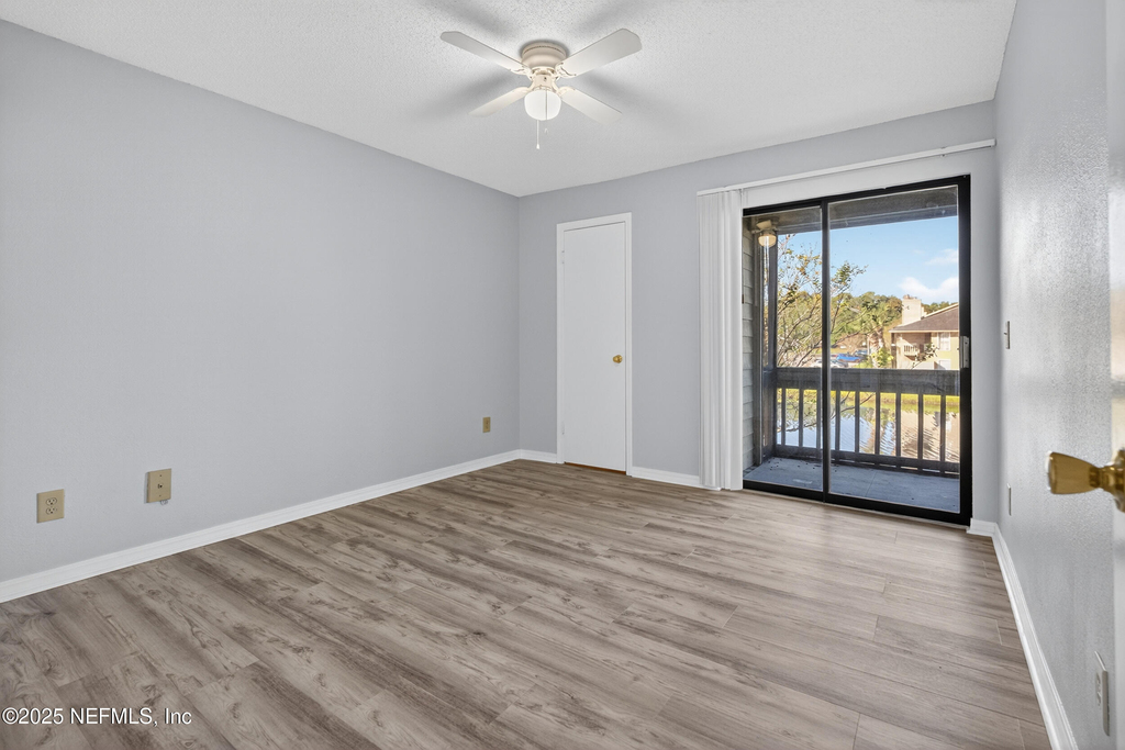 10200 Belle Rive Boulevard - Photo 13
