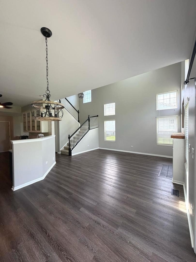 14910 W Victoria Crossing - Photo 2