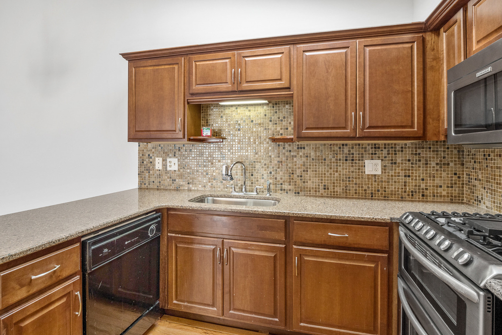 450 Bridle Trail - Photo 14