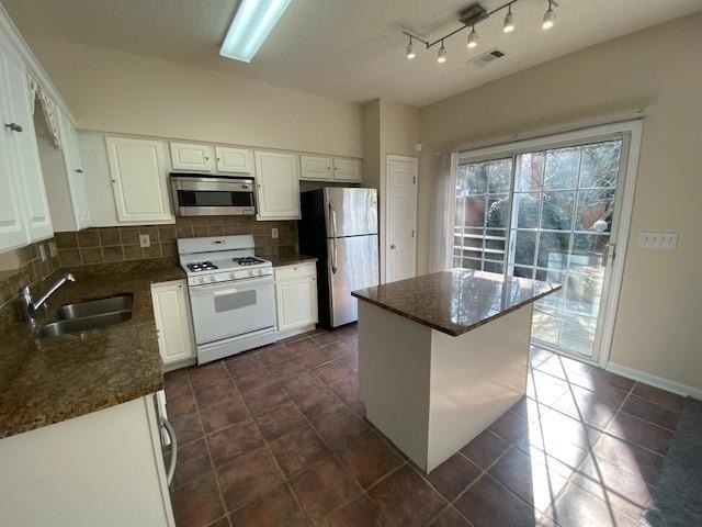 5463 Medlock Corners Drive - Photo 10