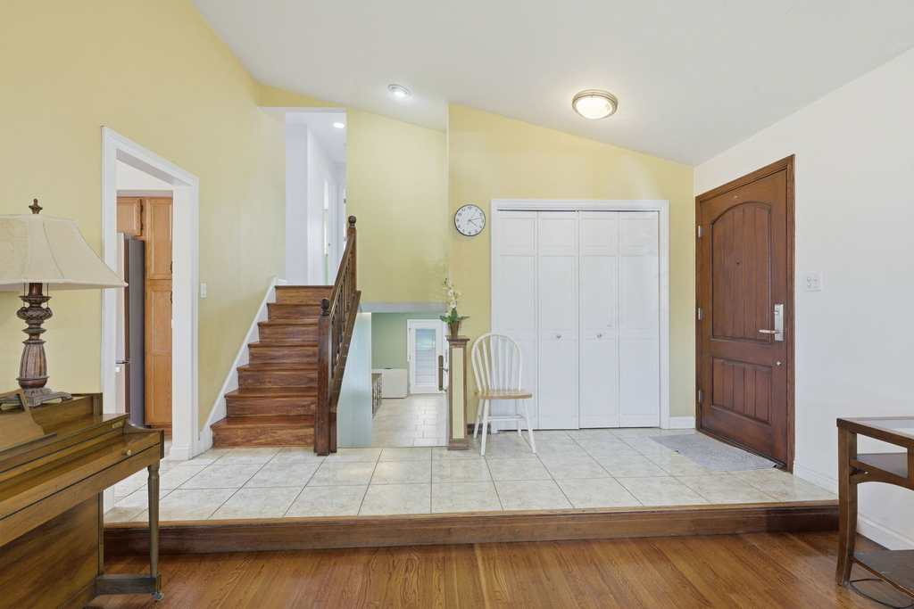 613 Leamington Avenue - Photo 4