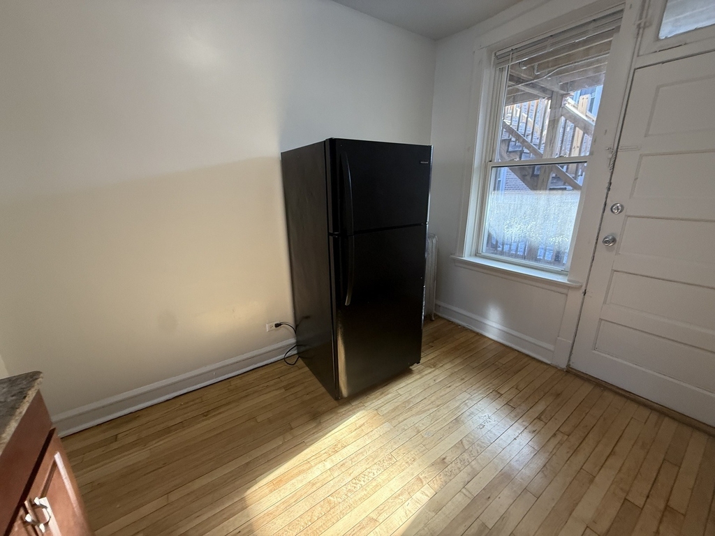 2206 S 57th Avenue - Photo 9