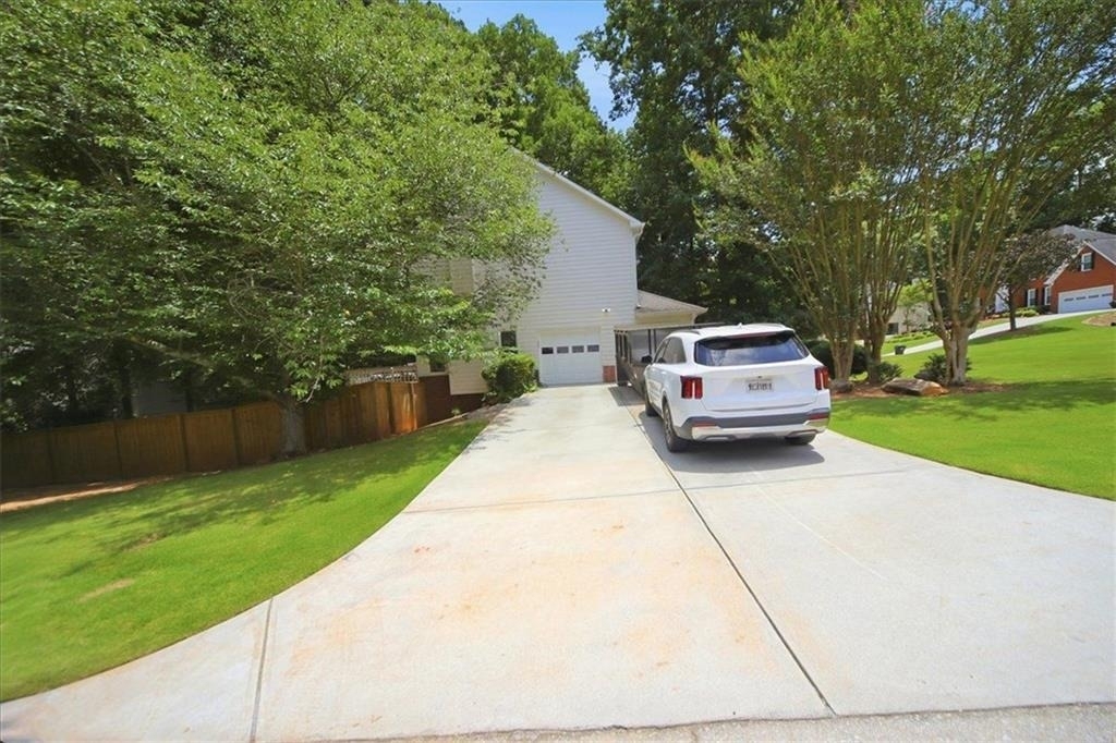 1264 Wyckfield Place - Photo 3