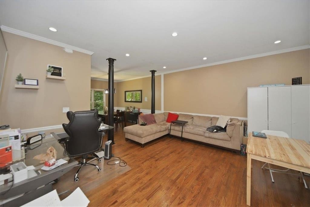 1264 Wyckfield Place - Photo 15