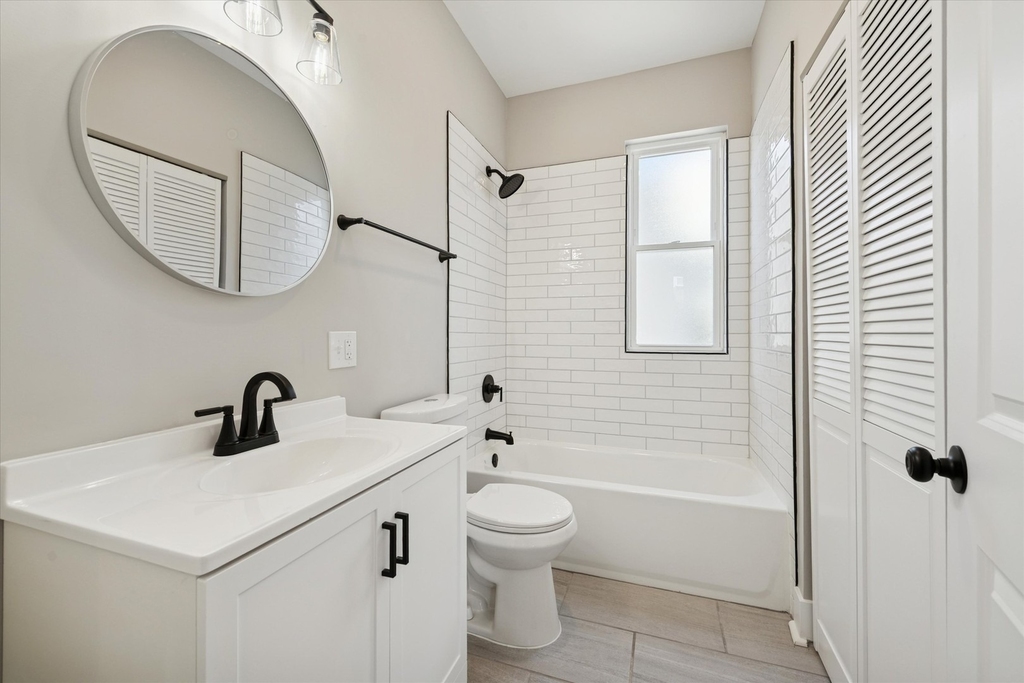 4845 W Potomac Avenue - Photo 3