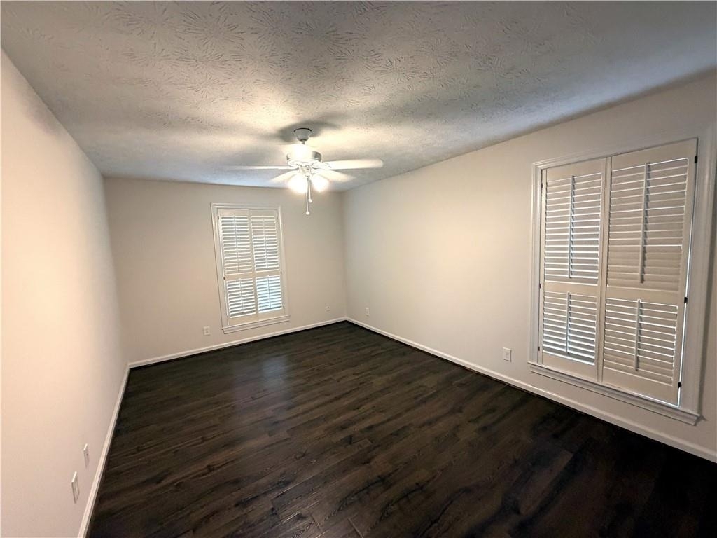3513 Essex Avenue - Photo 12