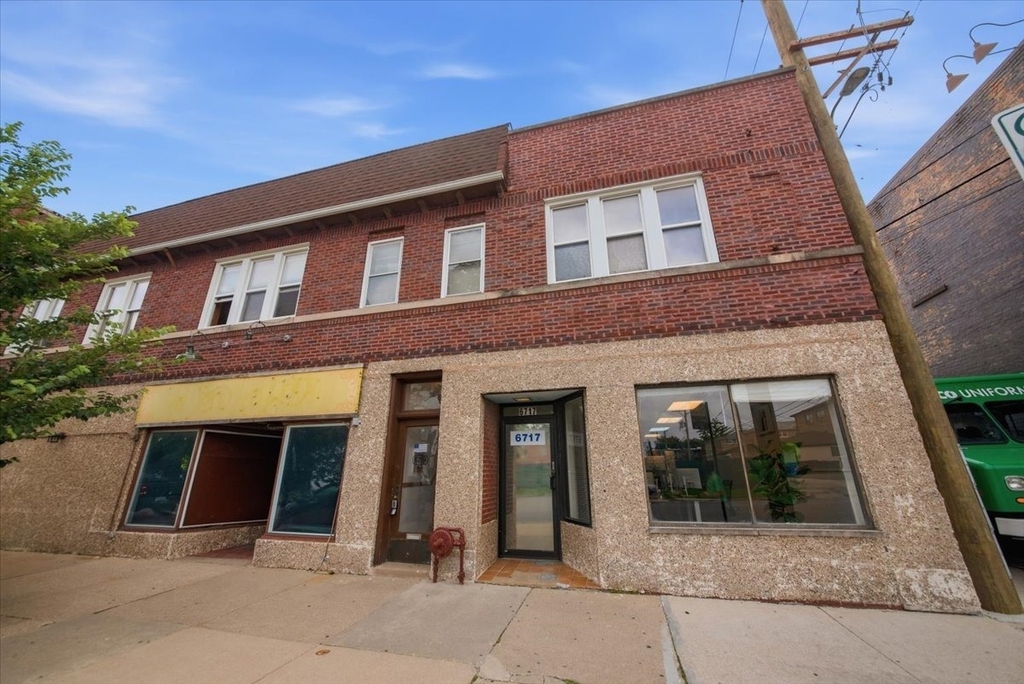 6719 N Oshkosh Avenue - Photo 0