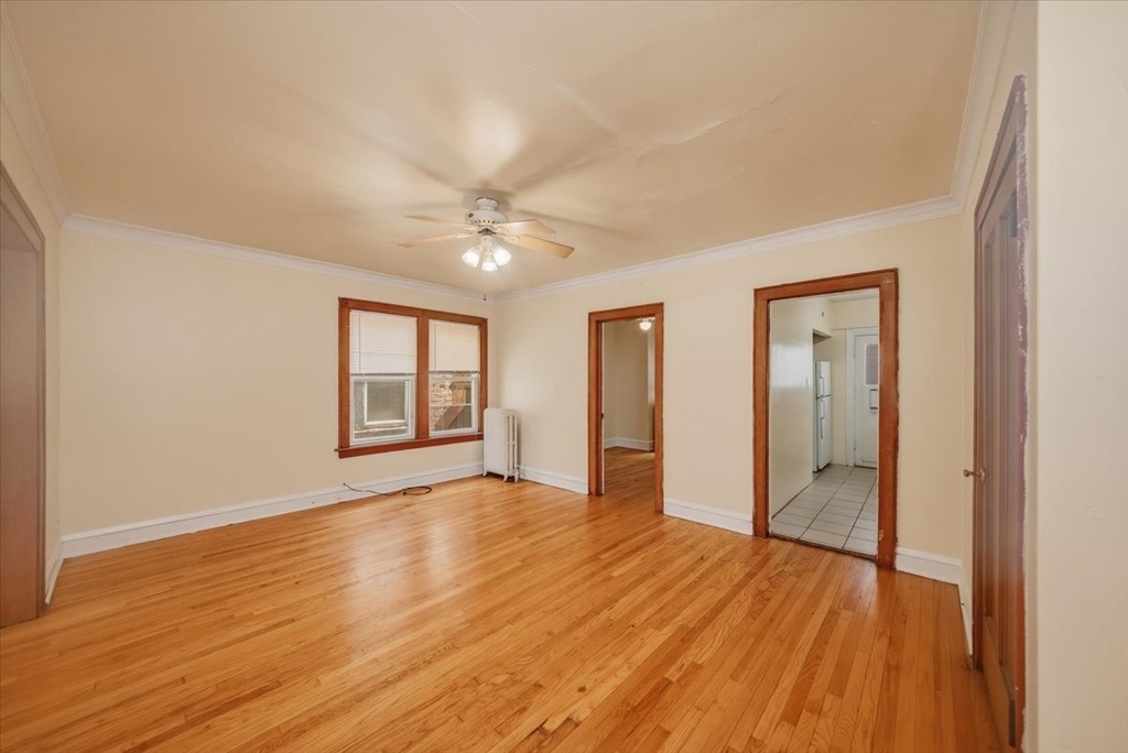 6719 N Oshkosh Avenue - Photo 3