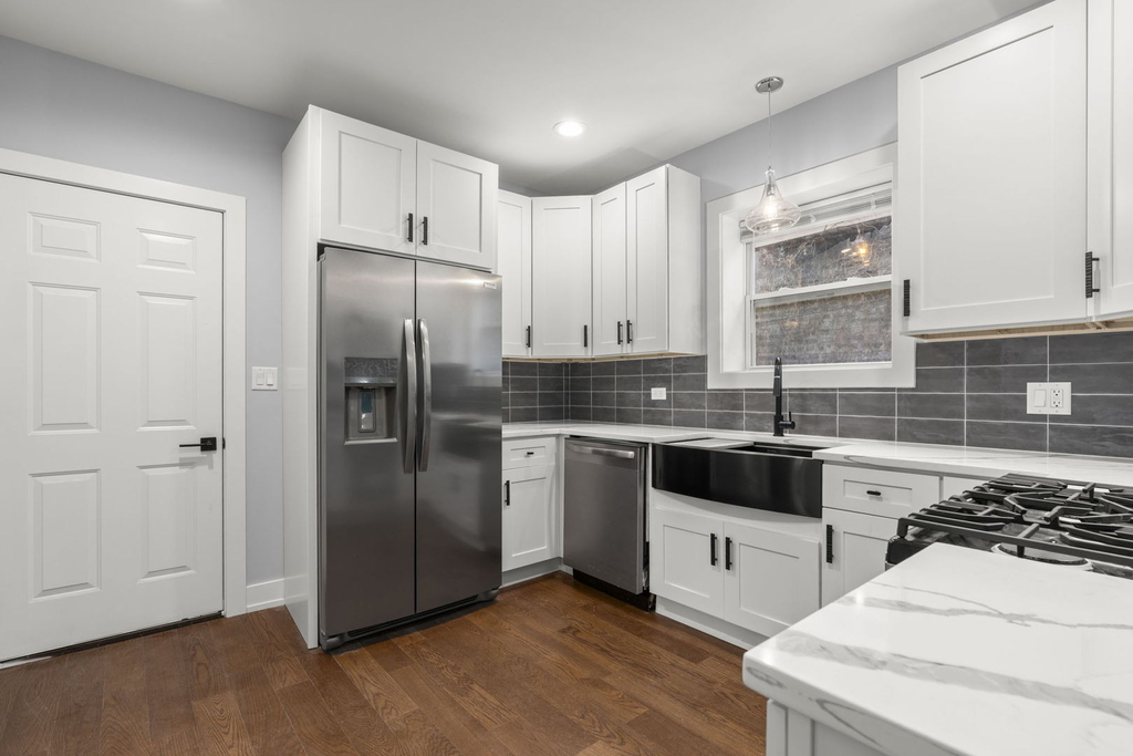 5542 W 64th Street - Photo 14