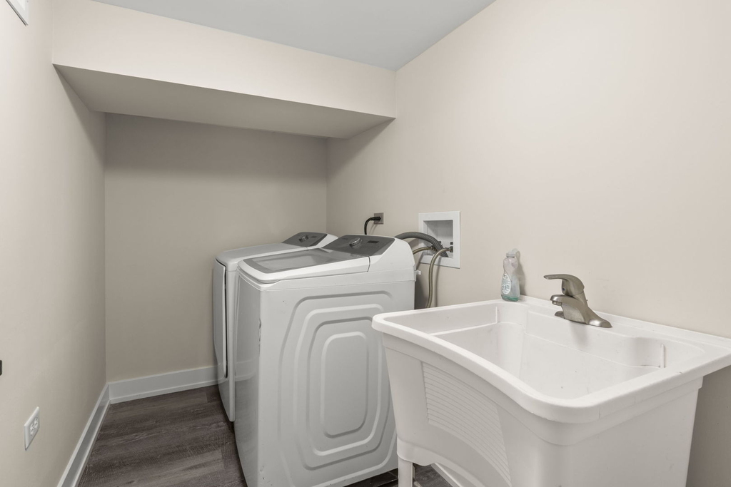5542 W 64th Street - Photo 29