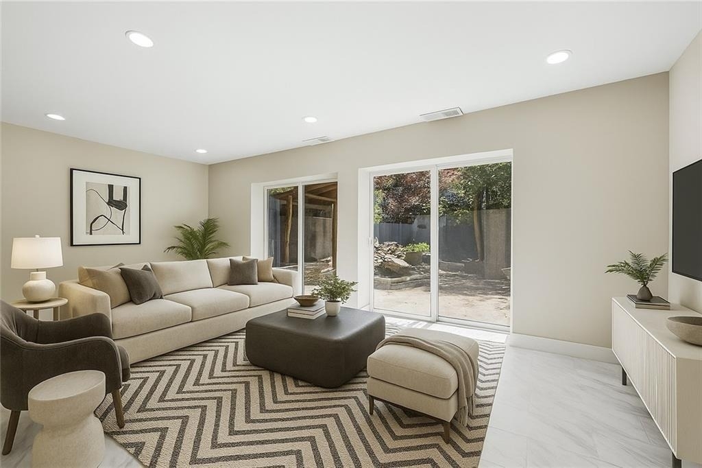 1009 Riverbend Club Drive Se - Photo 3