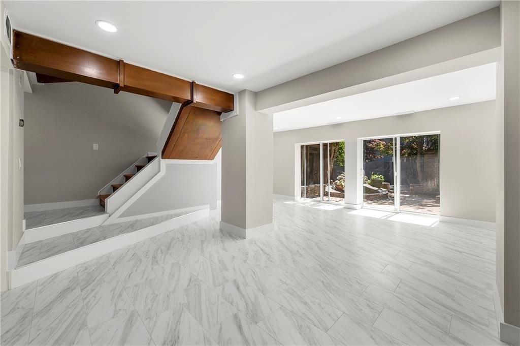 1009 Riverbend Club Drive Se - Photo 5