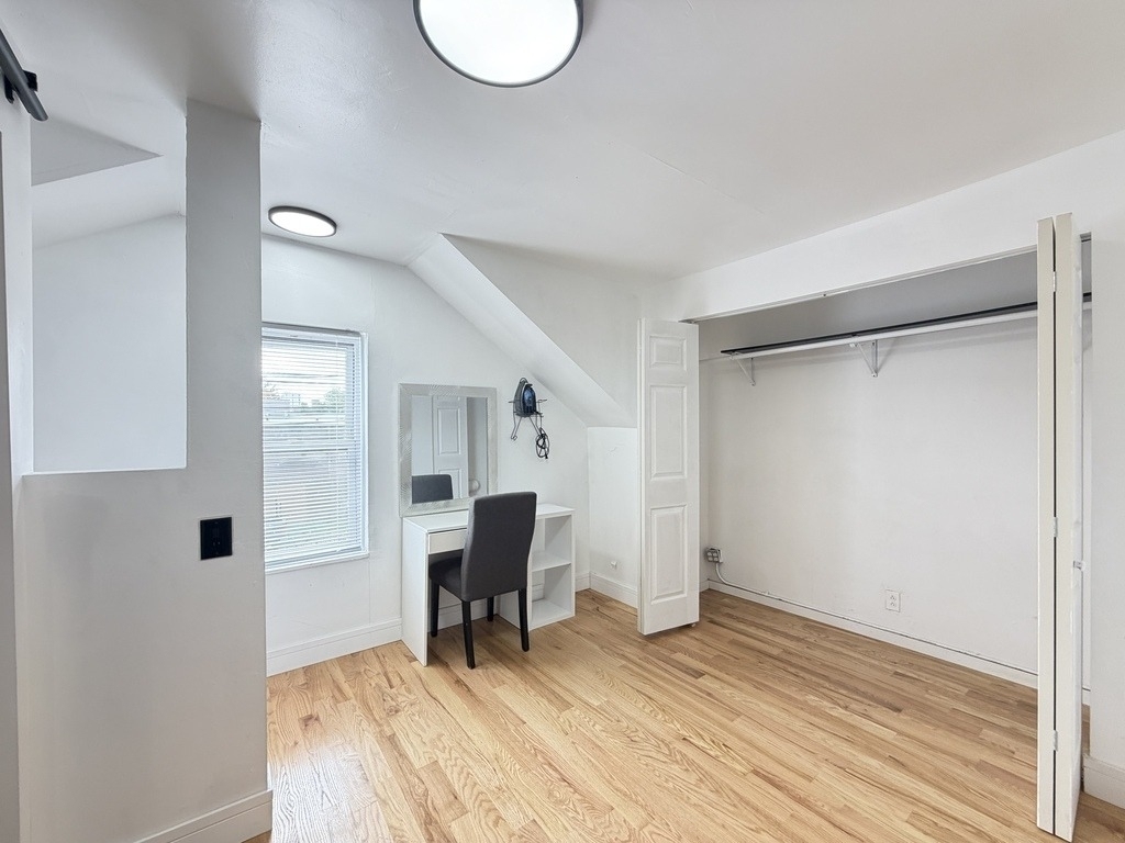 1933 W Grand Avenue - Photo 12