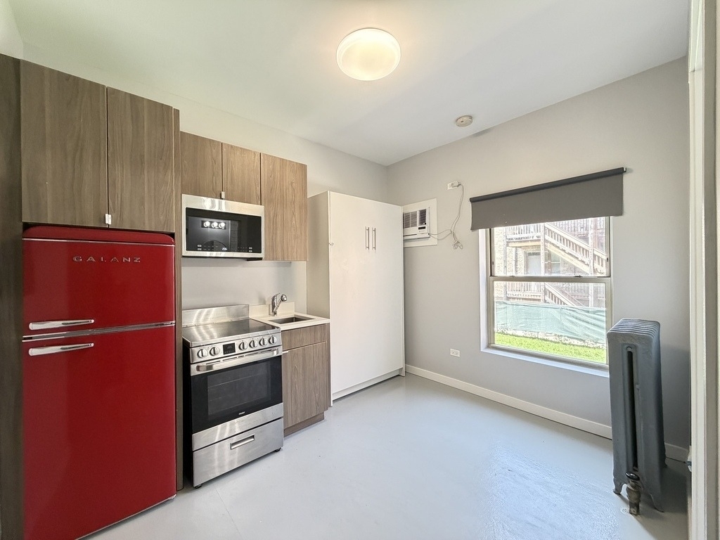 4700 N Racine Avenue - Photo 7