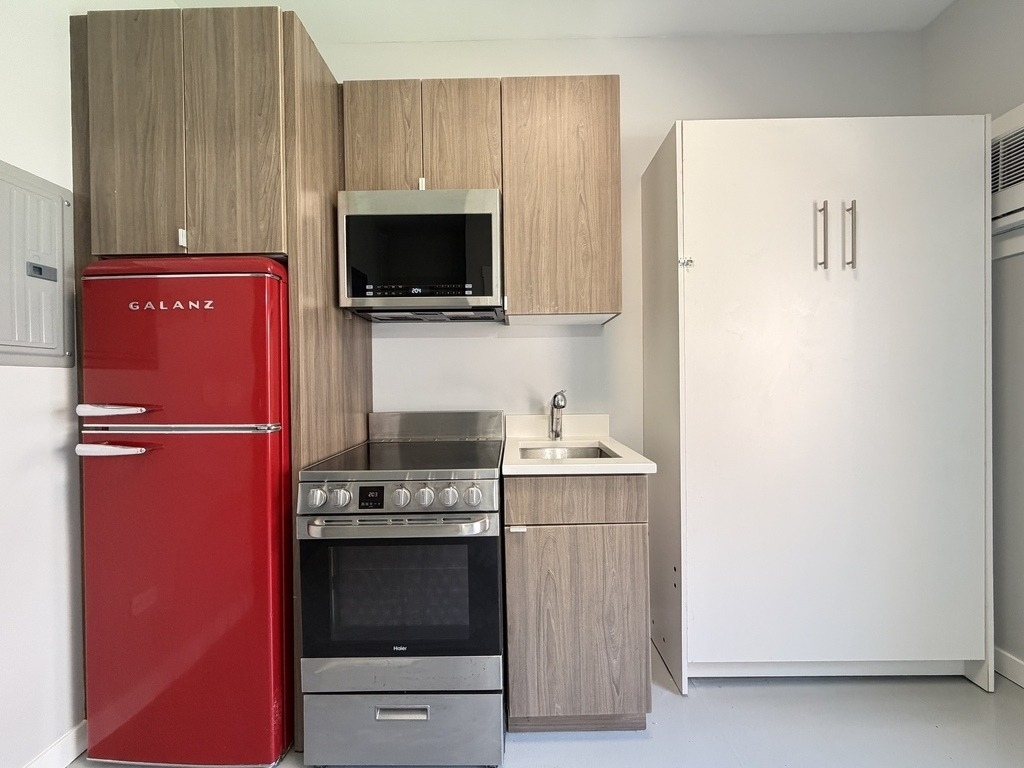 4700 N Racine Avenue - Photo 6