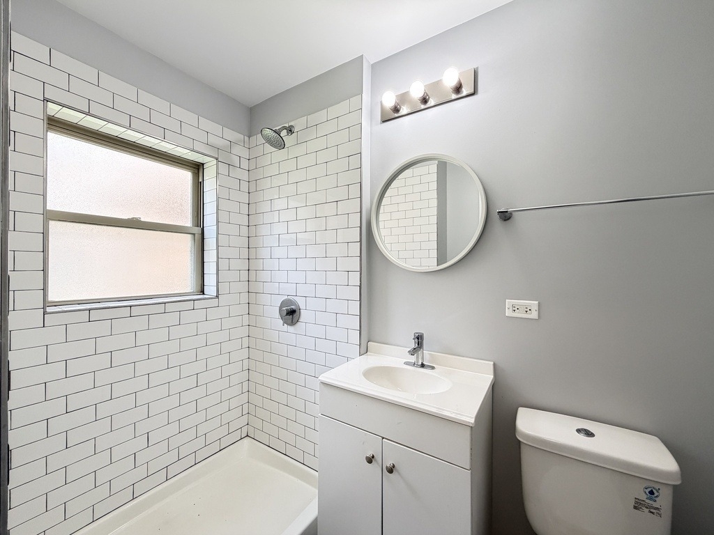 4700 N Racine Avenue - Photo 17