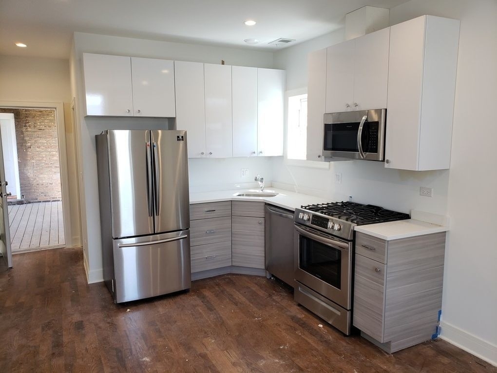 2347 W Taylor Street - Photo 1