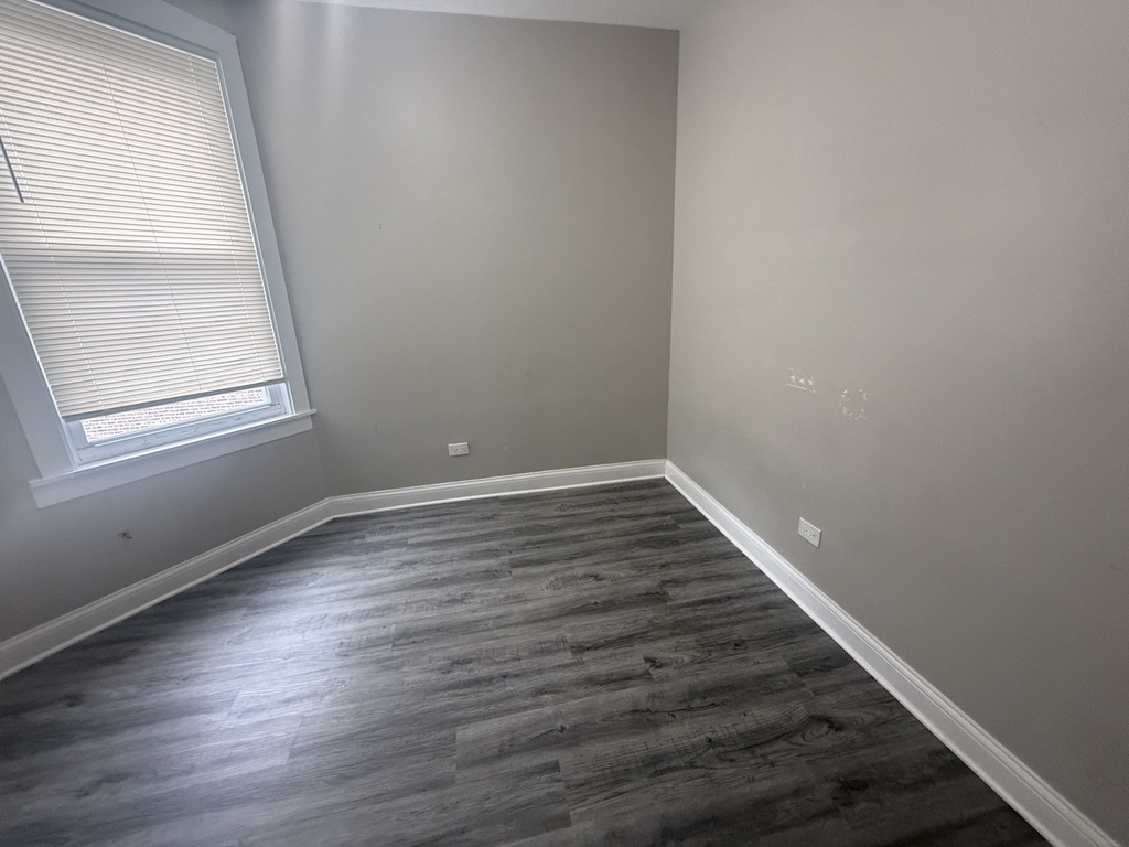 5319 W Fullerton Avenue - Photo 7