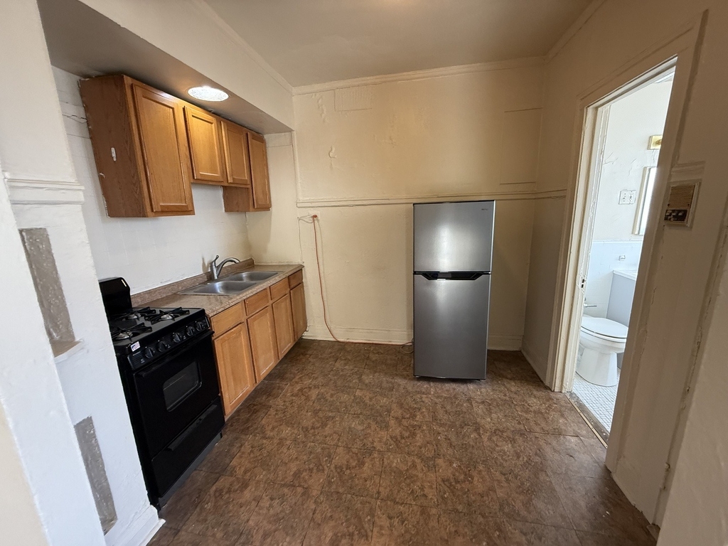 6930 N Greenview Avenue - Photo 4