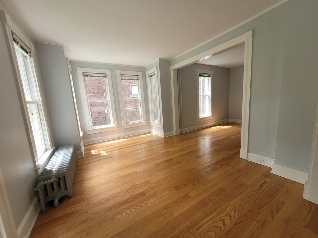 822 Michigan Avenue - Photo 3