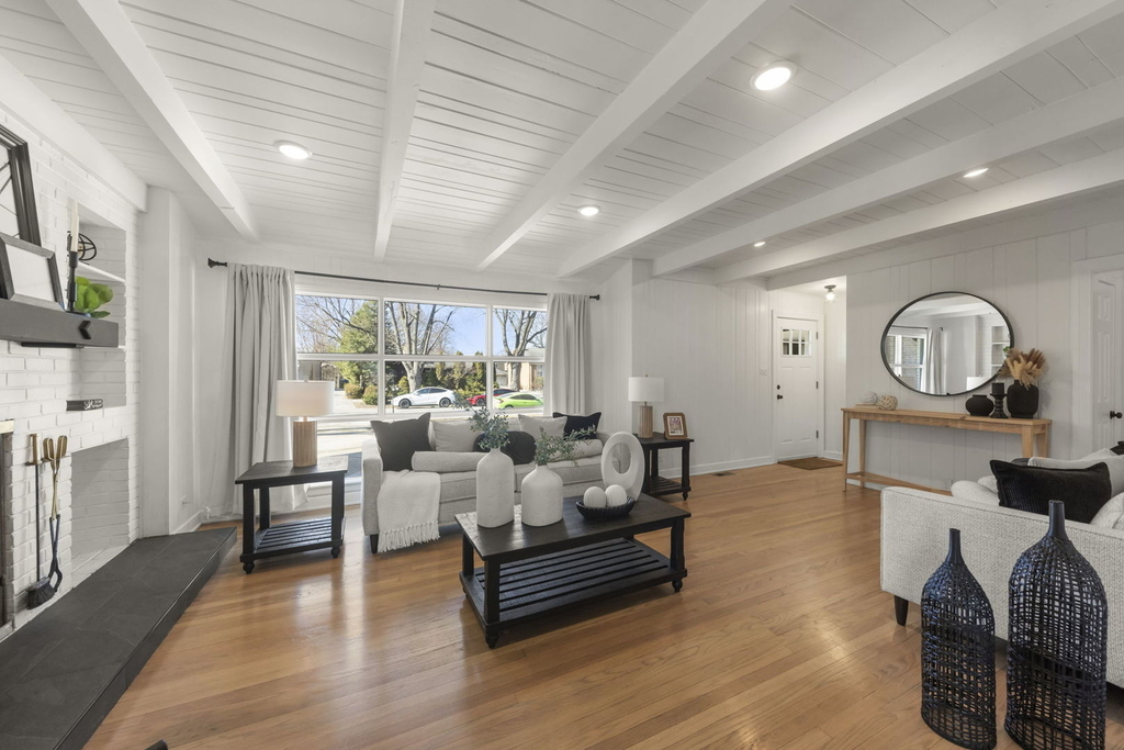 9525 Parkside Avenue - Photo 2
