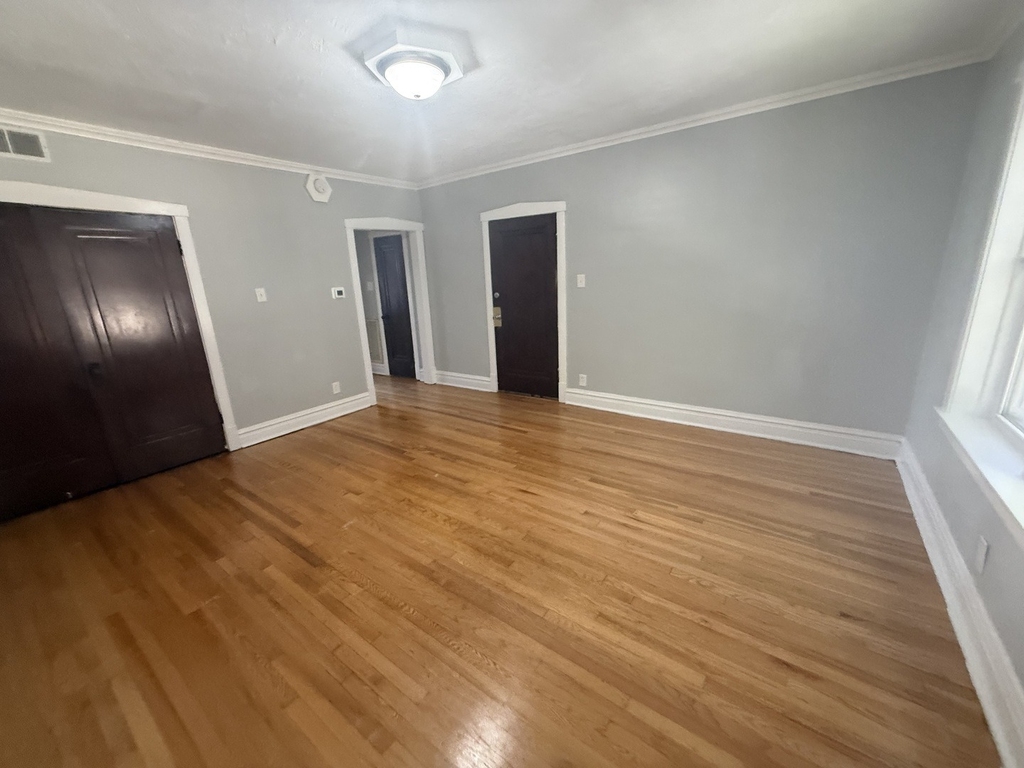 5103 W 21st Street - Photo 2