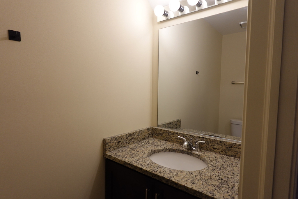1070 Woodhill Court - Photo 15
