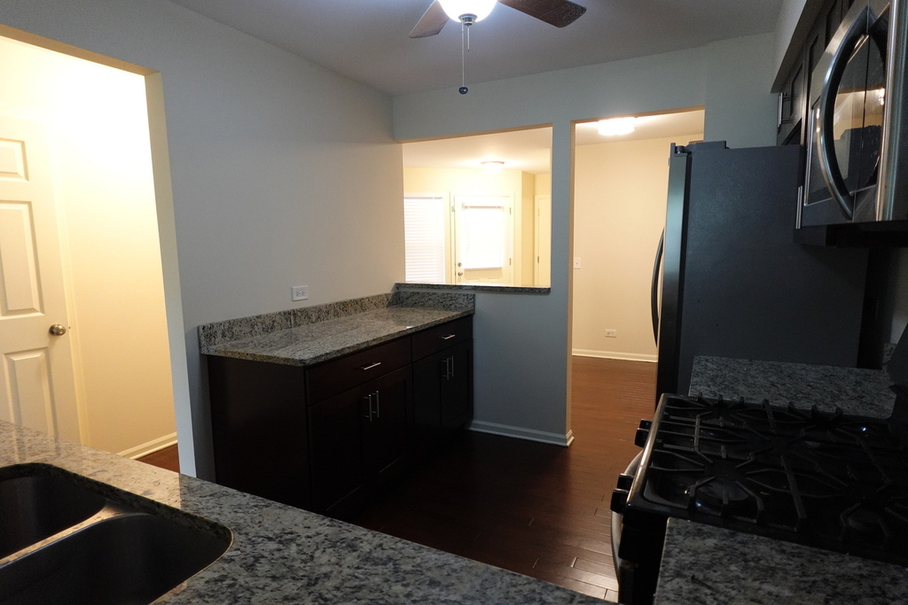 1070 Woodhill Court - Photo 6