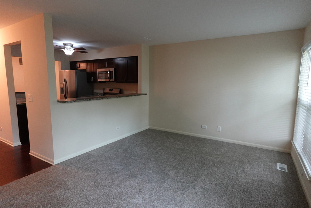 1070 Woodhill Court - Photo 14
